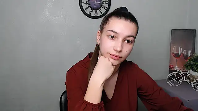 Snapshot of KarolinaRosse_ chatting on March 3, 2025, 9:55 am KarolinaRosse  online show from March 3, 2025, 9:55 am