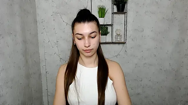 Snapshot of KarolinaRosse_ chatting on March 21, 2025, 7:11 am KarolinaRosse  online show from March 21, 2025, 7:11 am