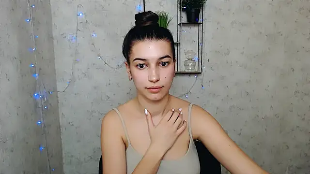 Snapshot of KarolinaRosse_ chatting on March 1, 2025, 1:18 pm KarolinaRosse  online show from March 1, 2025, 1:18 pm