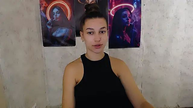 Snapshot of KarolinaRosse_ chatting on September 25, 2025, 5:02 am KarolinaRosse  online show from September 25, 2025, 5:02 am
