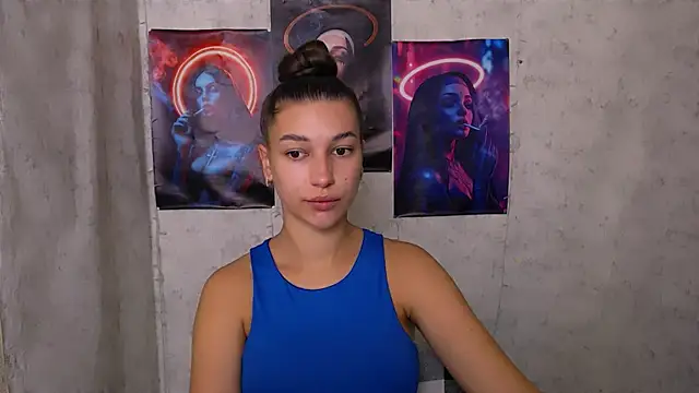 Snapshot of KarolinaRosse_ chatting on September 21, 2025, 5:34 am KarolinaRosse  online show from September 21, 2025, 5:34 am