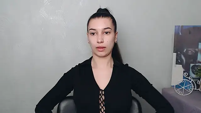 Snapshot of KarolinaRosse_ chatting on March 17, 2025, 7:02 am KarolinaRosse  online show from March 17, 2025, 7:02 am