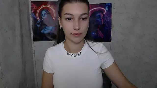 Snapshot of KarolinaRosse_ chatting on September 23, 2025, 5:03 am KarolinaRosse  online show from September 23, 2025, 5:03 am