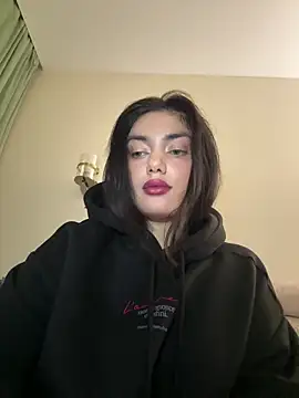 Sweet Khalifa  online show from October 30, 2025, 2:36 pm