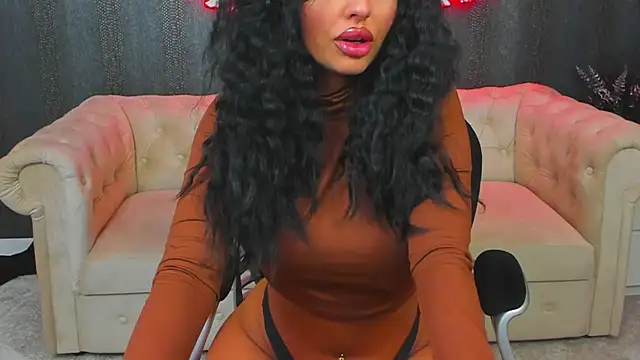 Snapshot of anemarieejolie chatting on February 18, 2025, 6:15 pm anemarieejolie online show from February 18, 2025, 6:15 pm