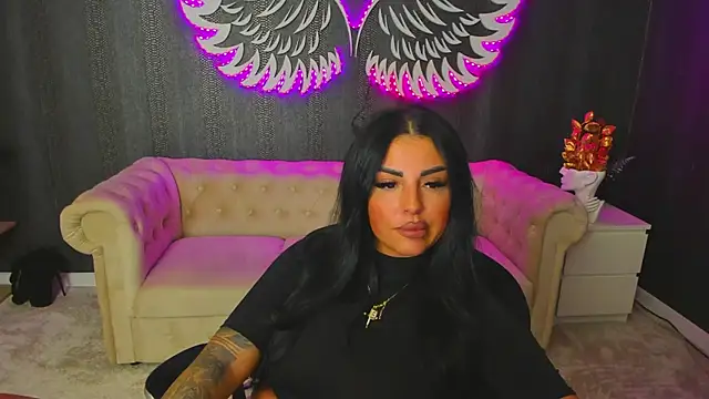 Snapshot of anemarieejolie chatting on September 10, 2025, 4:39 pm anemarieejolie online show from September 10, 2025, 4:39 pm