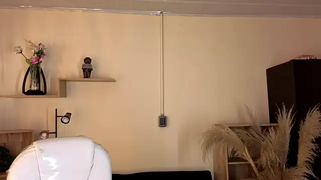 Meelanny ds online show from November 5, 2025, 4:26 am