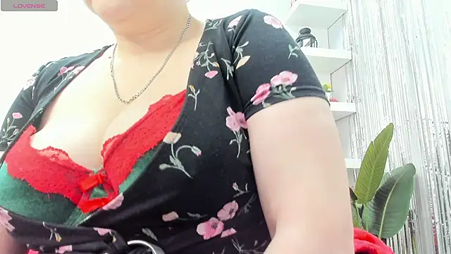 Snapshot of Dolorys chatting on March 2, 2025, 5:44 am Dolorys online show from March 2, 2025, 5:44 am