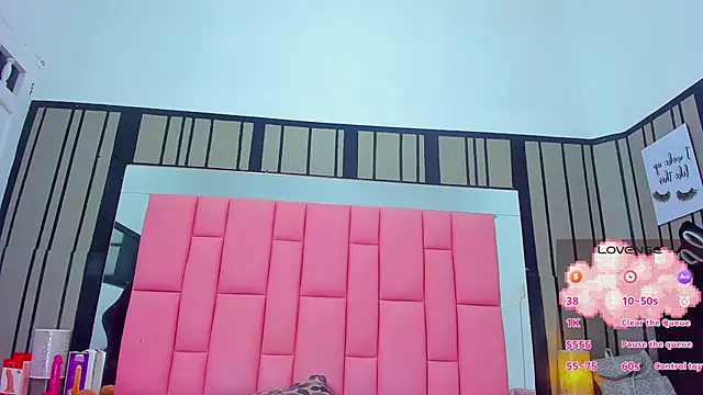 Ashleimoss online show from February 27, 2025, 11:39 am