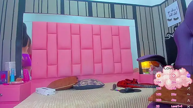 Ashleimoss online show from March 1, 2025, 2:44 pm