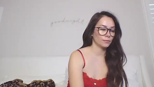 Snapshot of mixedasiangirl chatting on December 16, 2025, 8:13 pm mixedasiangirl online show from December 16, 2025, 8:13 pm