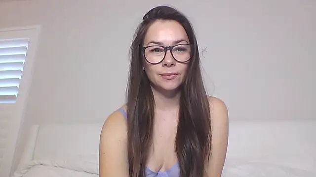 Snapshot of mixedasiangirl chatting on December 4, 2025, 8:19 pm mixedasiangirl online show from December 4, 2025, 8:19 pm