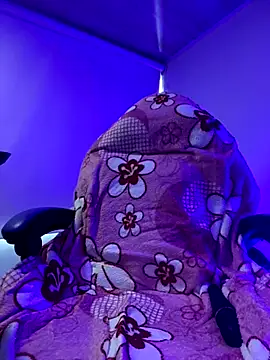 Snapshot of bonnie_18x chatting on November 26, 2025, 9:37 pm bonnie 18x online show from November 26, 2025, 9:37 pm