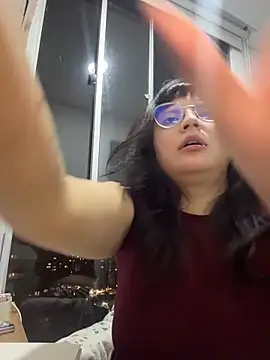 PoliBenett  online show from April 3, 2026, 12:39 am