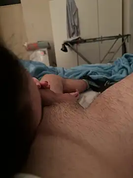 Snapshot of jessieandjames29 chatting on January 25, 2025, 1:10 am jessieandjames29 online show from January 25, 2025, 1:10 am