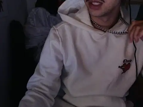 anjonoturno1 online show from March 21, 2025, 8:29 pm