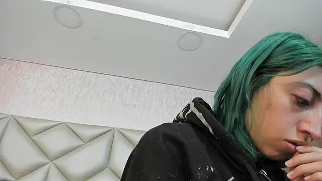 Snapshot of Im_gaia chatting on November 22, 2025, 12:15 pm Im gaia online show from November 22, 2025, 12:15 pm