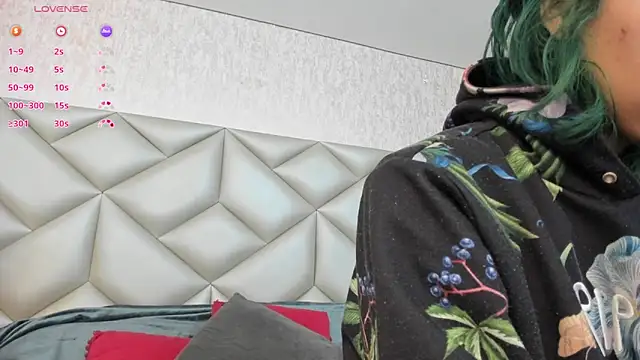 Snapshot of Im_gaia chatting on November 18, 2025, 12:08 pm Im gaia online show from November 18, 2025, 12:08 pm