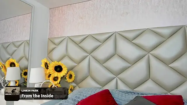 Snapshot of Im_gaia chatting on November 11, 2025, 12:11 pm Im gaia online show from November 11, 2025, 12:11 pm