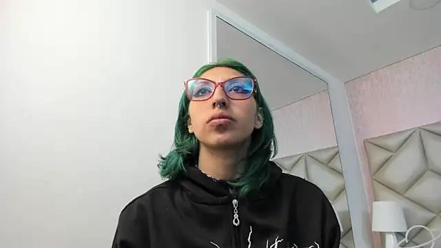 Snapshot of Im_gaia chatting on September 18, 2025, 12:41 pm Im gaia online show from September 18, 2025, 12:41 pm