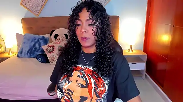 Snapshot of Edelaine_rogers chatting on May 28, 2026, 5:48 am Edelaine rogers online show from May 28, 2026, 5:48 am