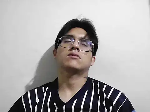 Snapshot of HardDick2 chatting on March 1, 2026, 6:02 am HardDick2 online show from March 1, 2026, 6:02 am