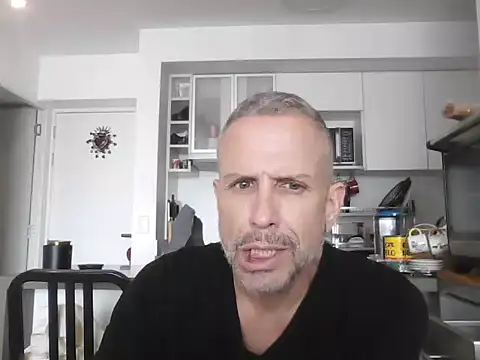 Snapshot of Diegoperrote682661 chatting on December 18, 2025, 4:11 pm Diegoperrote682661 online show from December 18, 2025, 4:11 pm