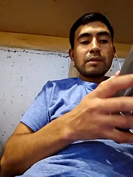 Axeltu77 online show from June 23, 2026, 1:14 am