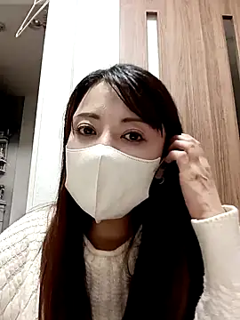 Snapshot of Mirika555 chatting on March 5, 2025, 11:06 am Mirika555 online show from March 5, 2025, 11:06 am