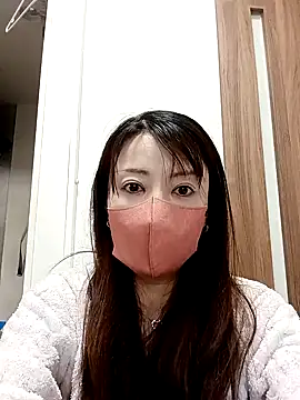 Snapshot of Mirika555 chatting on March 20, 2025, 1:57 am Mirika555 online show from March 20, 2025, 1:57 am