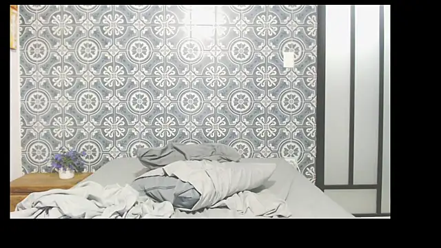 liadivina online show from October 19, 2025, 11:29 pm