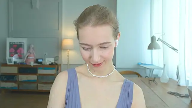 Snapshot of solar_bella chatting on January 26, 2025, 11:50 am solar bella online show from January 26, 2025, 11:50 am