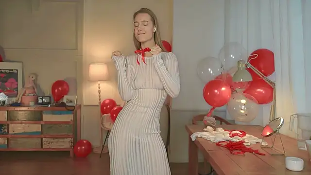 Snapshot of solar_bella chatting on February 14, 2025, 3:05 pm solar bella online show from February 14, 2025, 3:05 pm