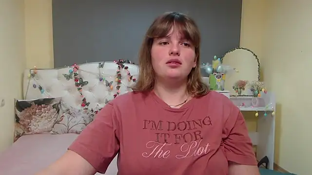 Snapshot of StaceyLex chatting on April 12, 2026, 5:11 am StaceyLex online show from April 12, 2026, 5:11 am
