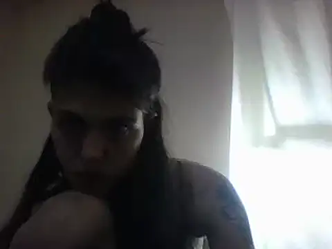 Snapshot of BURN666ING chatting on February 4, 2025, 12:40 am BURN666ING online show from February 4, 2025, 12:40 am