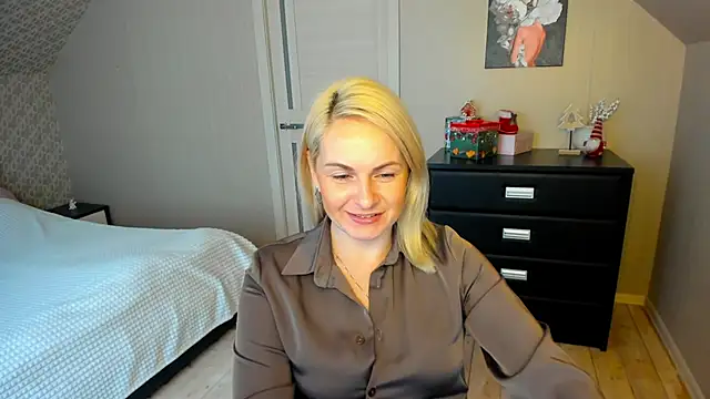 Alicee Gracee online show from December 4, 2025, 9:30 am