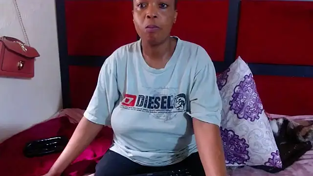 MaximTease24 online show from December 14, 2025, 10:32 am