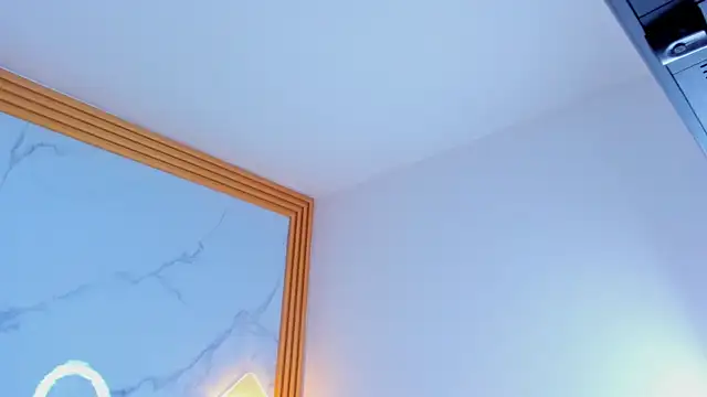 violetta becker online show from March 22, 2025, 2:47 pm