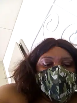 Snapshot of bonbonaumiel chatting on January 17, 2025, 8:24 am bonbonaumiel online show from January 17, 2025, 8:24 am