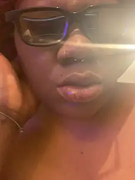 Snapshot of bonbonaumiel chatting on January 3, 2025, 6:11 am bonbonaumiel online show from January 3, 2025, 6:11 am