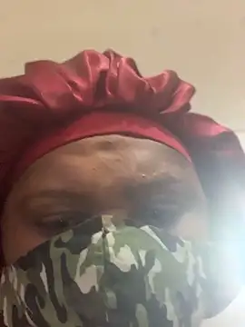 Snapshot of bonbonaumiel chatting on January 2, 2025, 4:13 pm bonbonaumiel online show from January 2, 2025, 4:13 pm