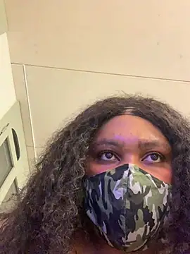 Snapshot of bonbonaumiel chatting on December 18, 2024, 3:00 pm bonbonaumiel online show from December 18, 2024, 3:00 pm