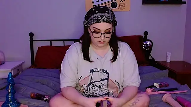 Snapshot of CherryDakota chatting on February 22, 2025, 2:17 am CherryDakota online show from February 22, 2025, 2:17 am