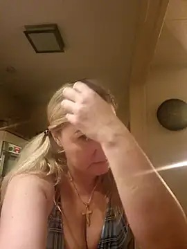 CoupleKitty online show from October 26, 2025, 5:35 pm