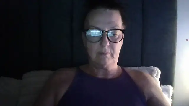 Snapshot of Tillieuk chatting on April 28, 2026, 10:14 pm Tillieuk online show from April 28, 2026, 10:14 pm