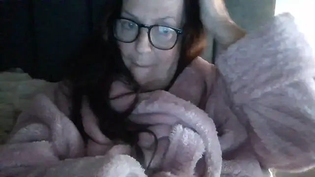 Snapshot of Tillieuk chatting on May 19, 2026, 9:55 pm Tillieuk online show from May 19, 2026, 9:55 pm