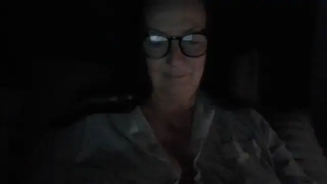 Snapshot of Tillieuk chatting on May 5, 2026, 10:24 pm Tillieuk online show from May 5, 2026, 10:24 pm