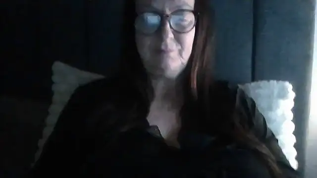 Snapshot of Tillieuk chatting on May 11, 2026, 10:18 pm Tillieuk online show from May 11, 2026, 10:18 pm