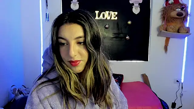 Snapshot of queen-natty chatting on December 7, 2024, 12:29 pm queen-natty online show from December 7, 2024, 12:29 pm