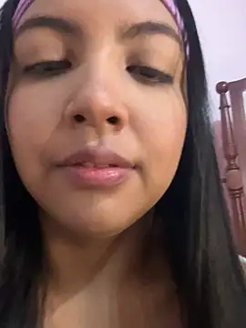 nicole fisherr online show from May 24, 2026, 11:37 pm